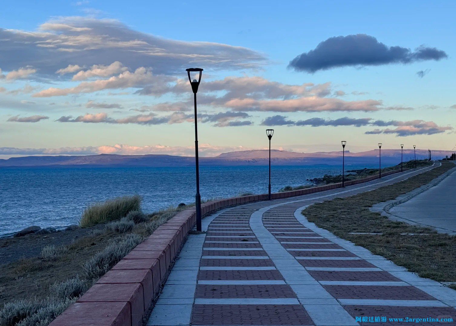 热闹的乌斯怀亚与蔚蓝的El Calafate2.jpg